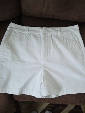 Gloria Vanderbilt Classic White Cotton Shorts